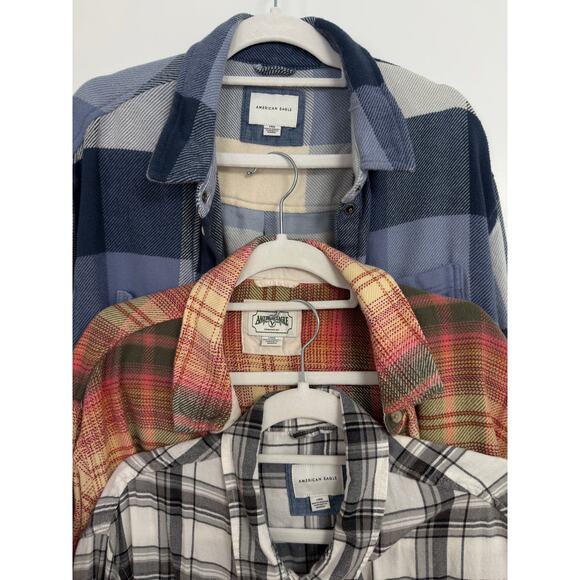 Lot of 3 Women’s American Eagle Flannel Button Down Shirts L Large - Picture 2 of 11